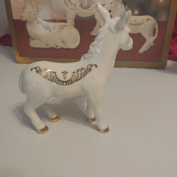 Vintage Bon Ton Jade Porcelain Nativity Animals Camel Cow Donkey Christmas Set 3 - Picture 14 of 16